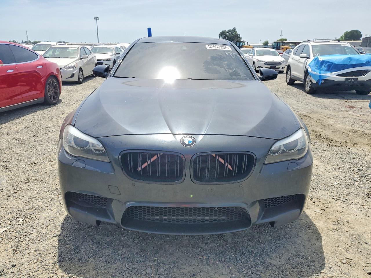 2013 BMW M5 - zdjęcie 5