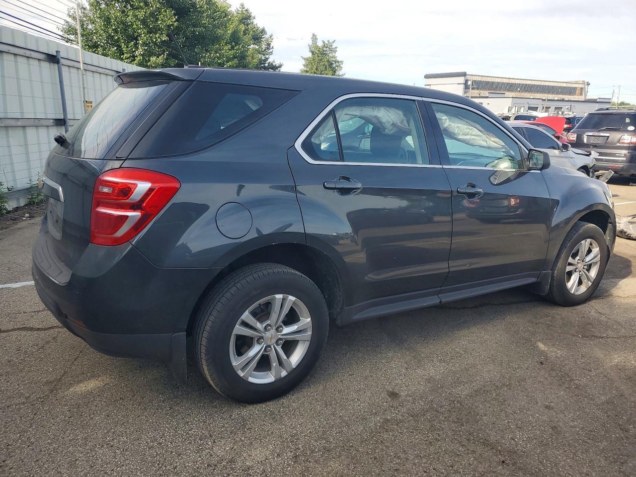 2017 Chevrolet Equinox Ls - zdjęcie 3