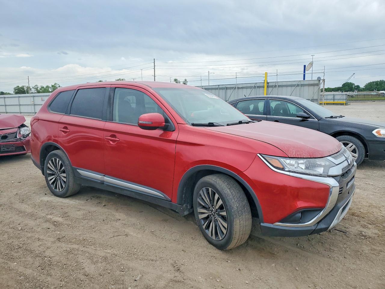 2019 Mitsubishi Outlander Se - zdjęcie 4