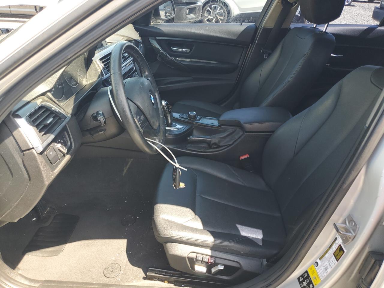 2016 BMW 320 Xi - zdjęcie 7