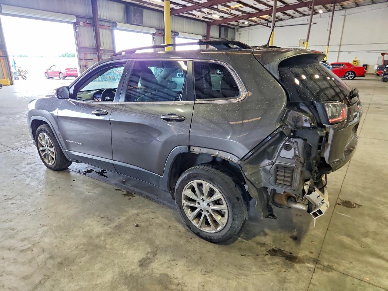 2022 Jeep Cherokee Latitude Lux - zdjęcie 2