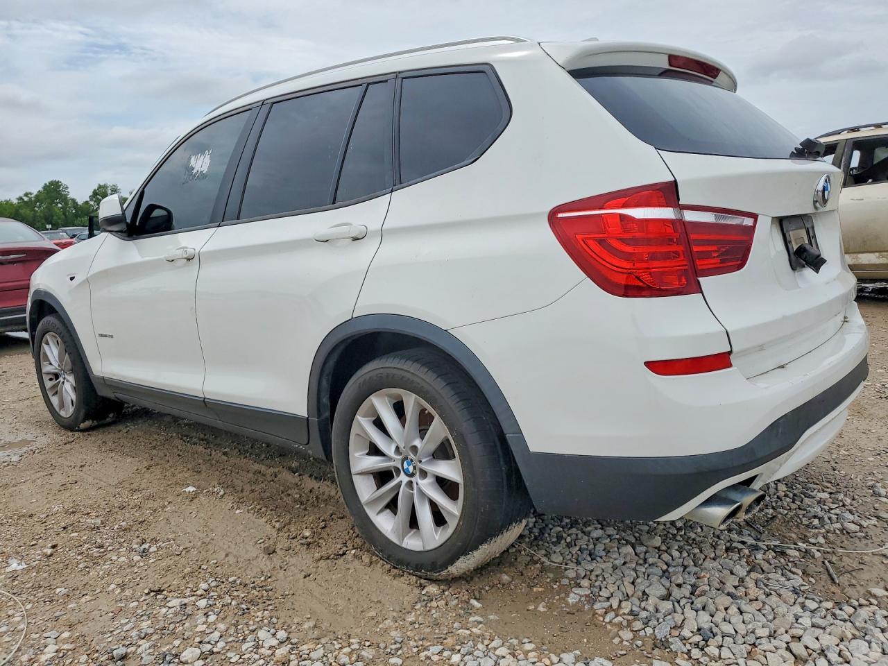 2017 BMW X3 Sdrive28I - zdjęcie 2
