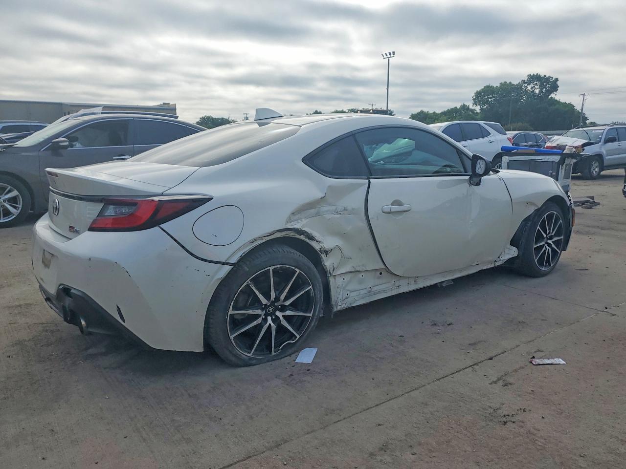 2023 Toyota Gr86 Base - zdjęcie 3