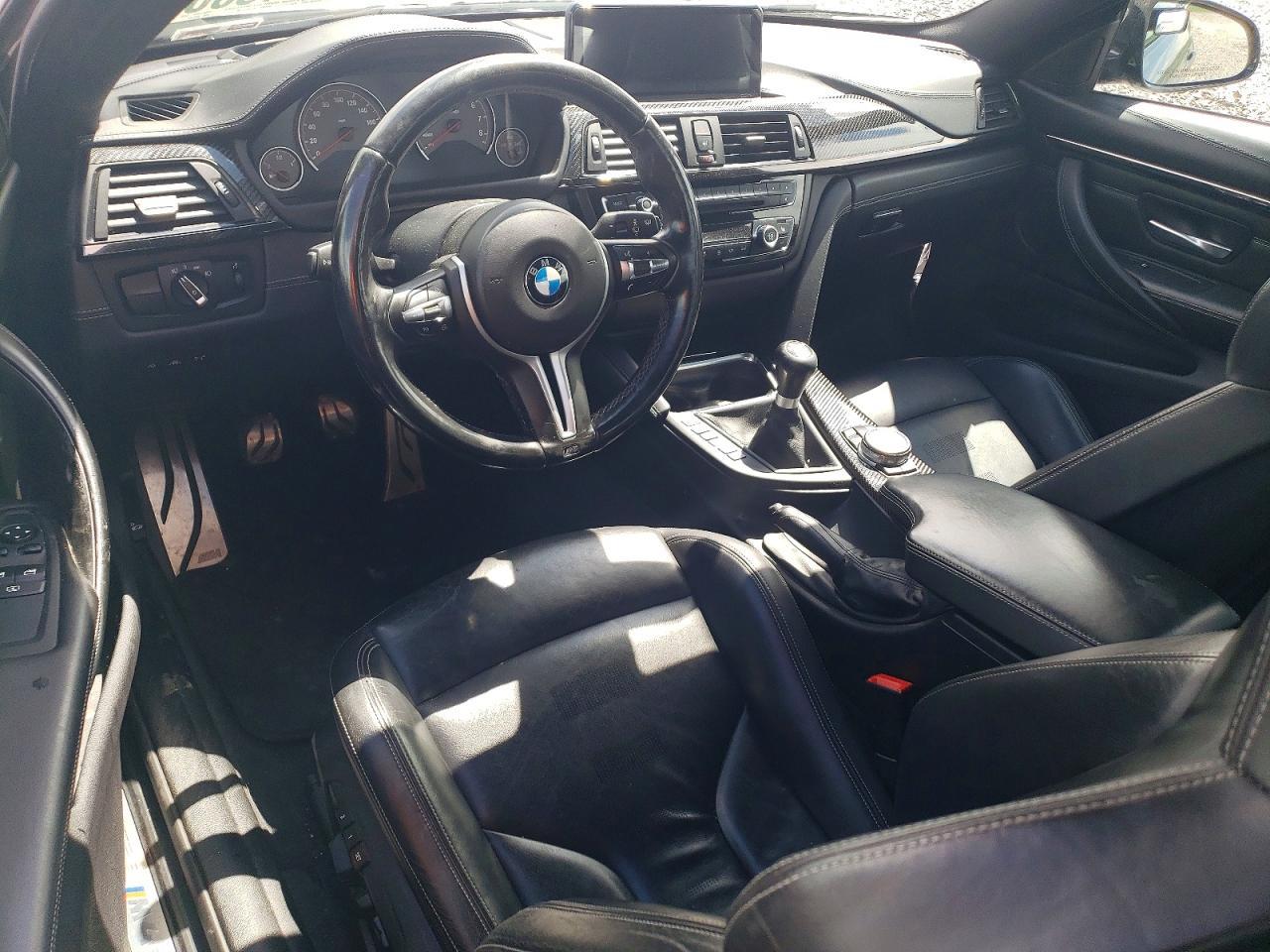 2015 BMW M4 - zdjęcie 8