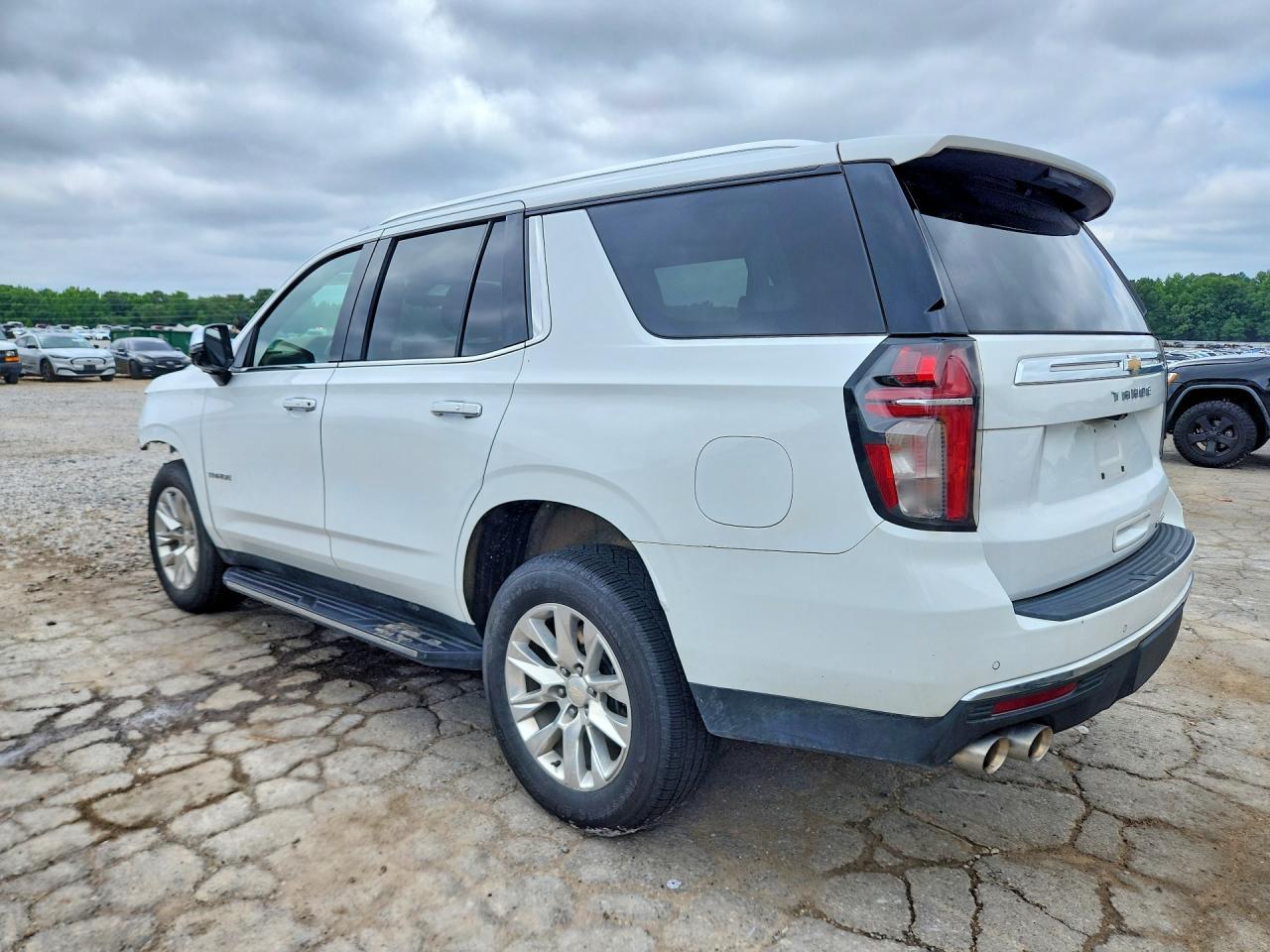 2022 Chevrolet Tahoe K1500 Premier - zdjęcie 2