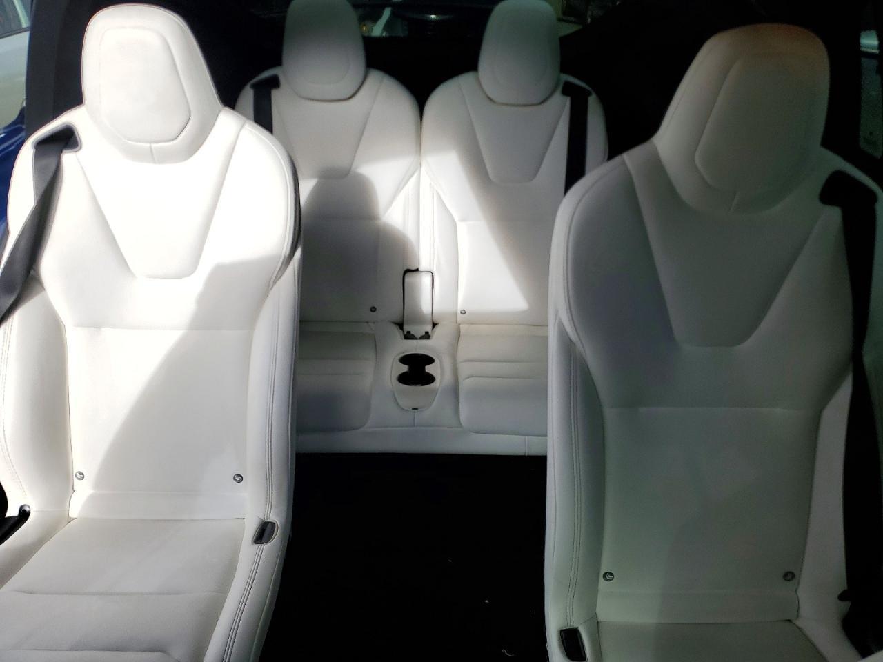 2018 Tesla Model X - zdjęcie 10