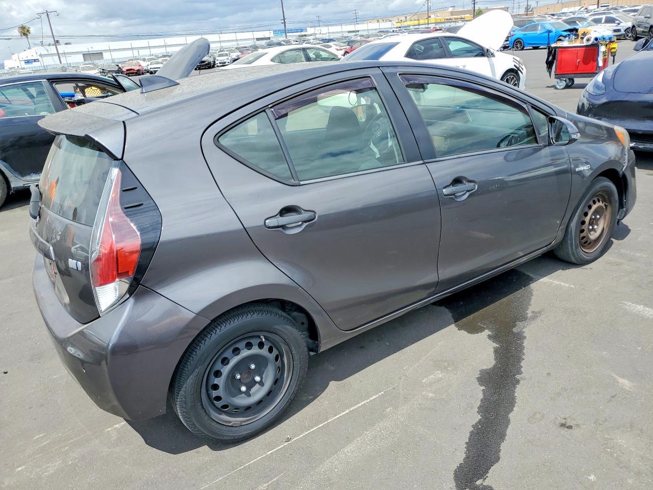 2015 Toyota Prius - zdjęcie 3