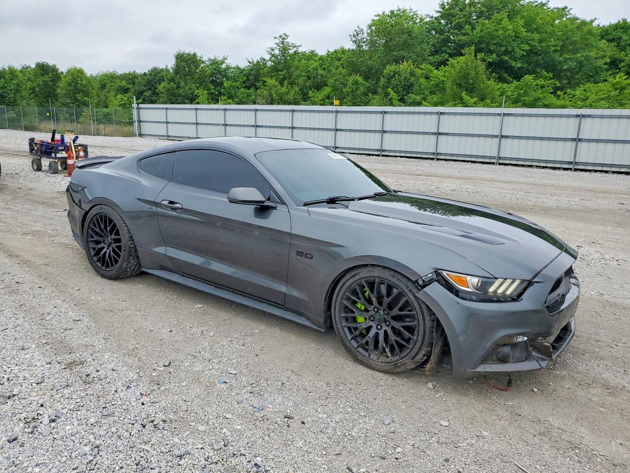 2017 Ford Mustang Gt - zdjęcie 4