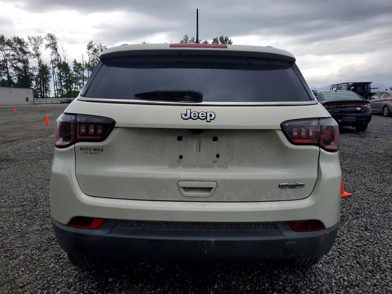 2017 Jeep Cherokee - zdjęcie 6