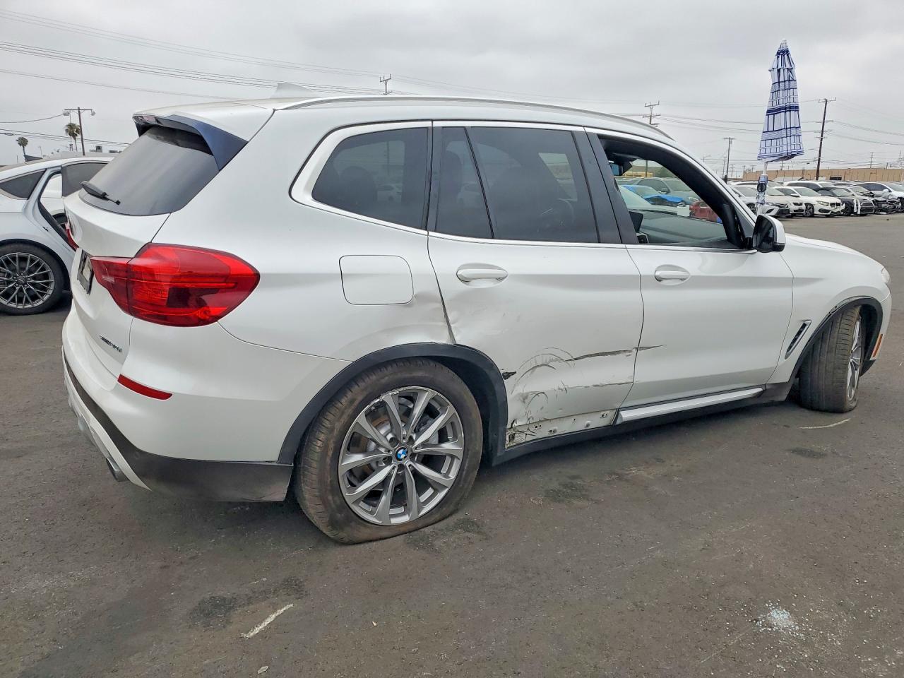 2019 BMW X3 Sdrive30I - zdjęcie 3