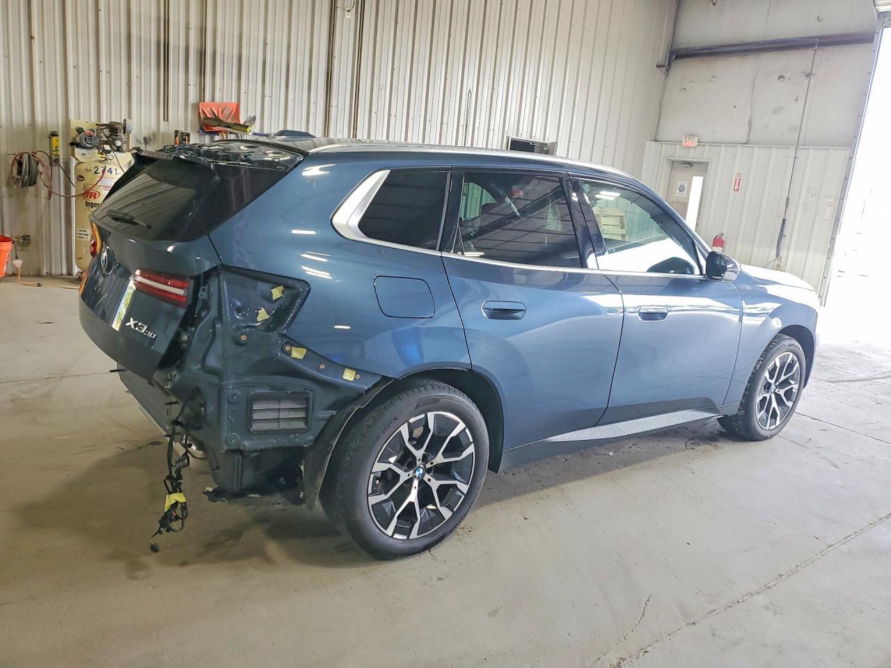 2025 BMW X3 30 xDrive - zdjęcie 3