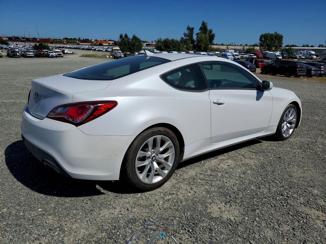 2013 Hyundai Genesis Coupe 2.0T - zdjęcie 3