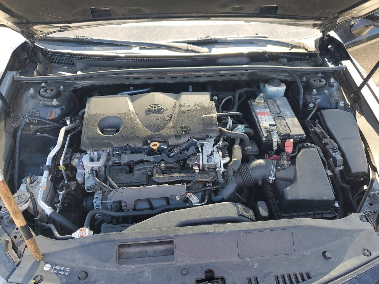 2019 Toyota Camry Le - zdjęcie 11