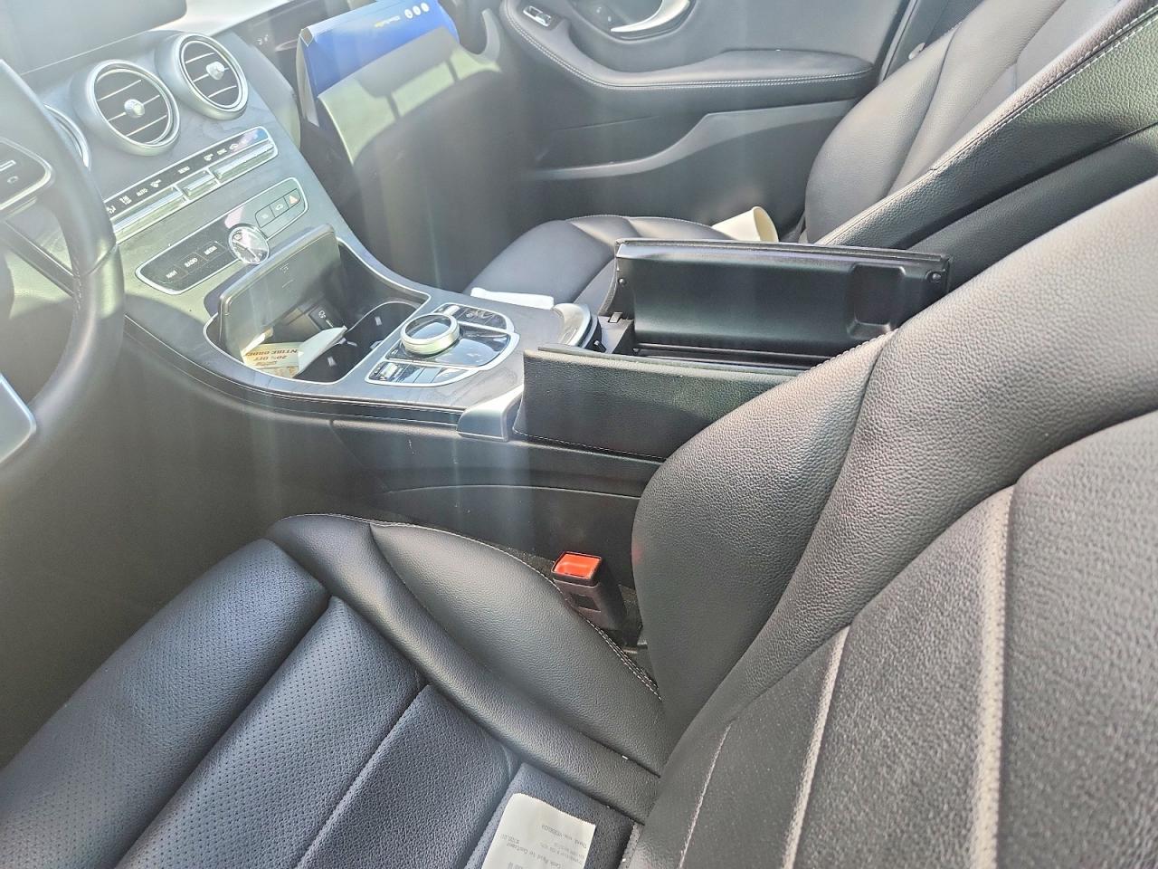 2021 Mercedes-Benz C 300 - zdjęcie 7