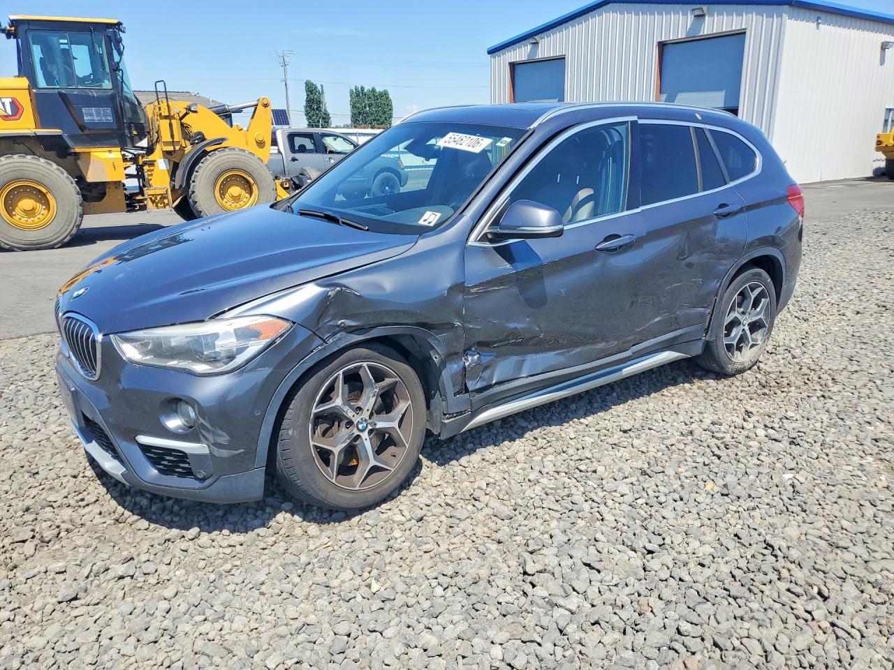 2016 BMW X1 xDrive28I - zdjęcie główne