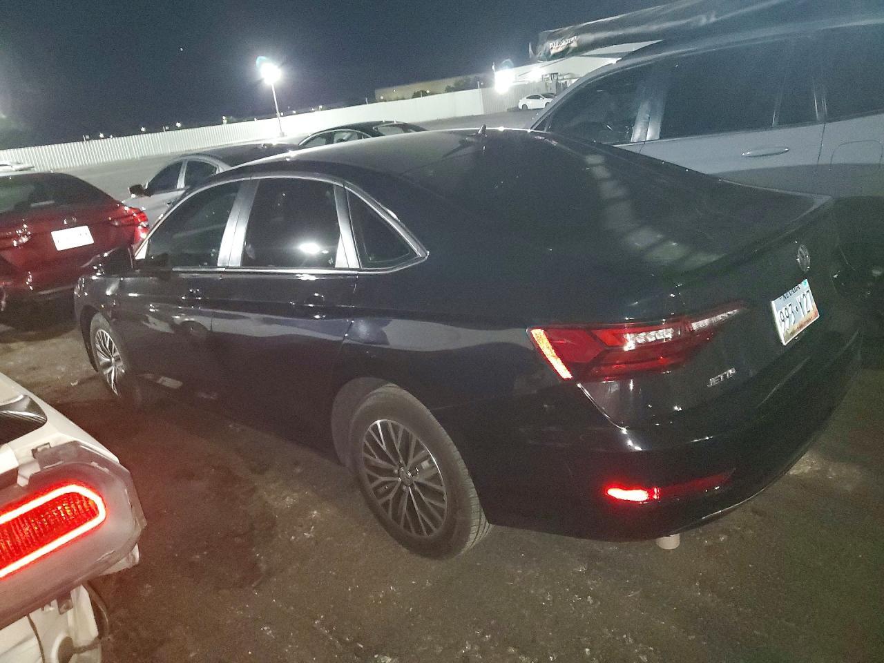 2021 Volkswagen Jetta S - zdjęcie 2