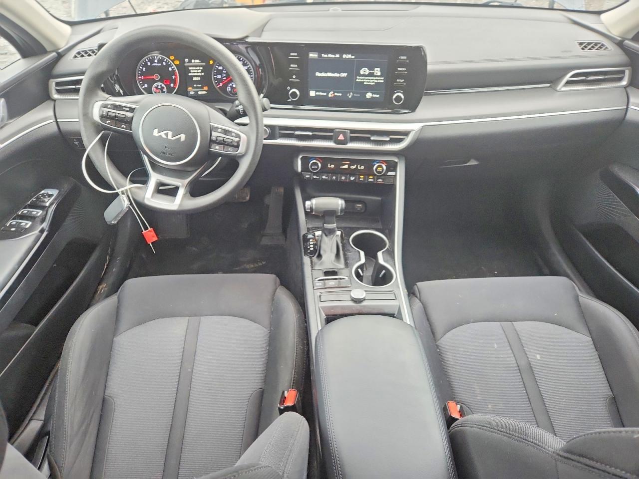 2023 Kia K5 Lxs - zdjęcie 8