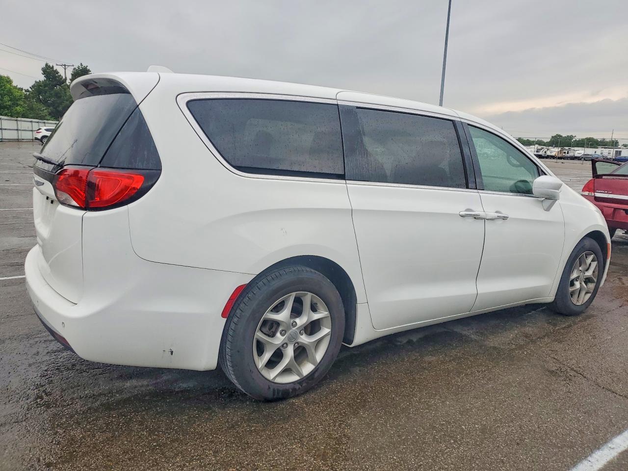 2018 Chrysler Pacifica Touring Plus - zdjęcie 3