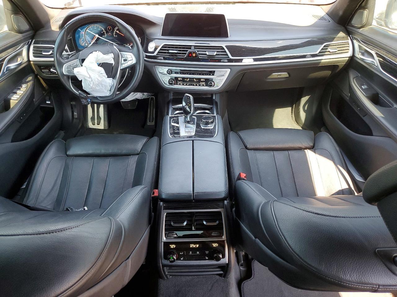 2019 BMW 740 Xi - zdjęcie 8
