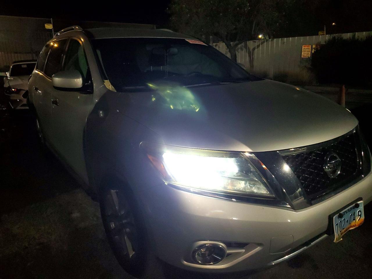 2016 Nissan Pathfinder Sv - zdjęcie 4