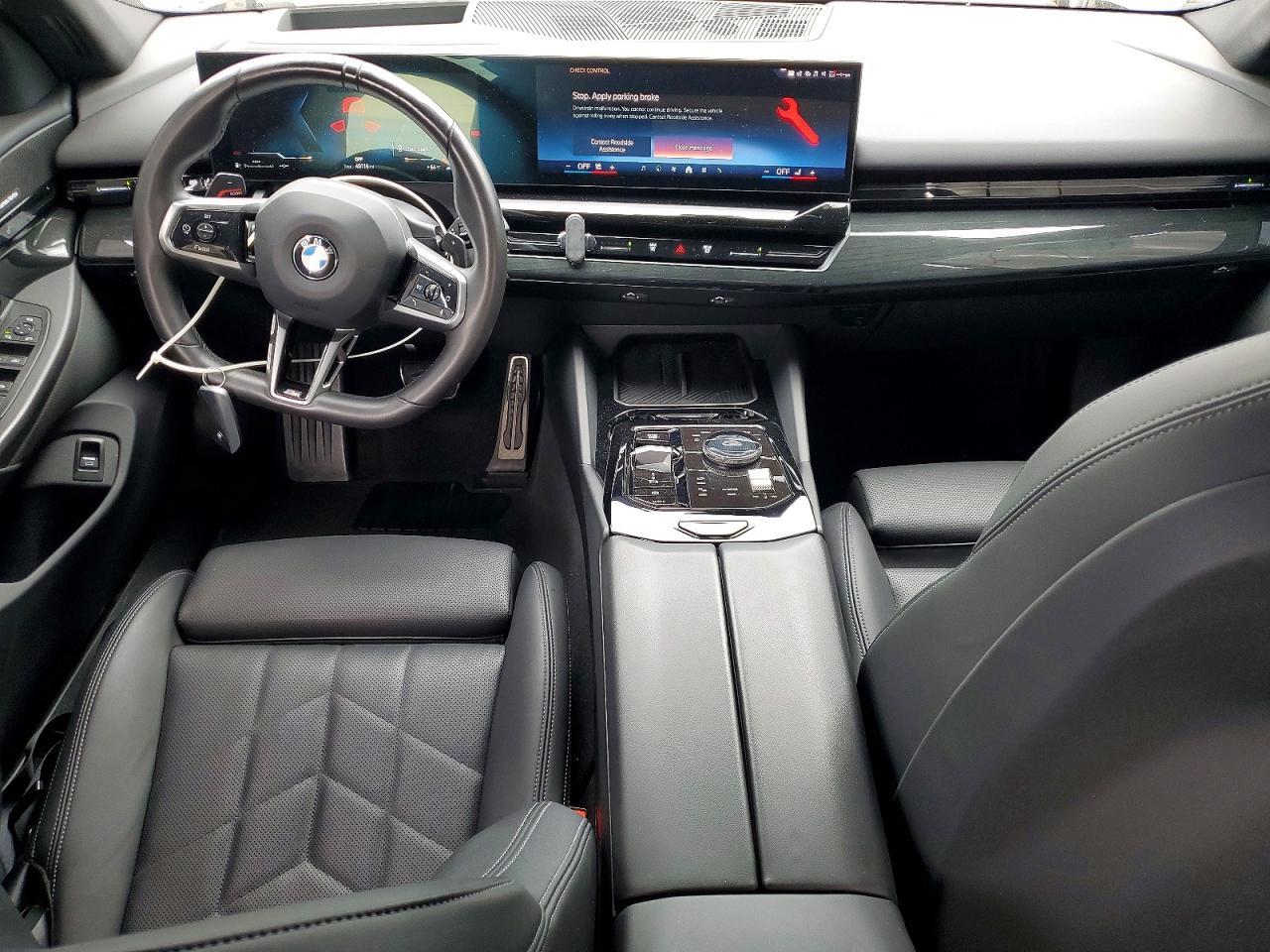 2025 BMW 530 I - zdjęcie 8