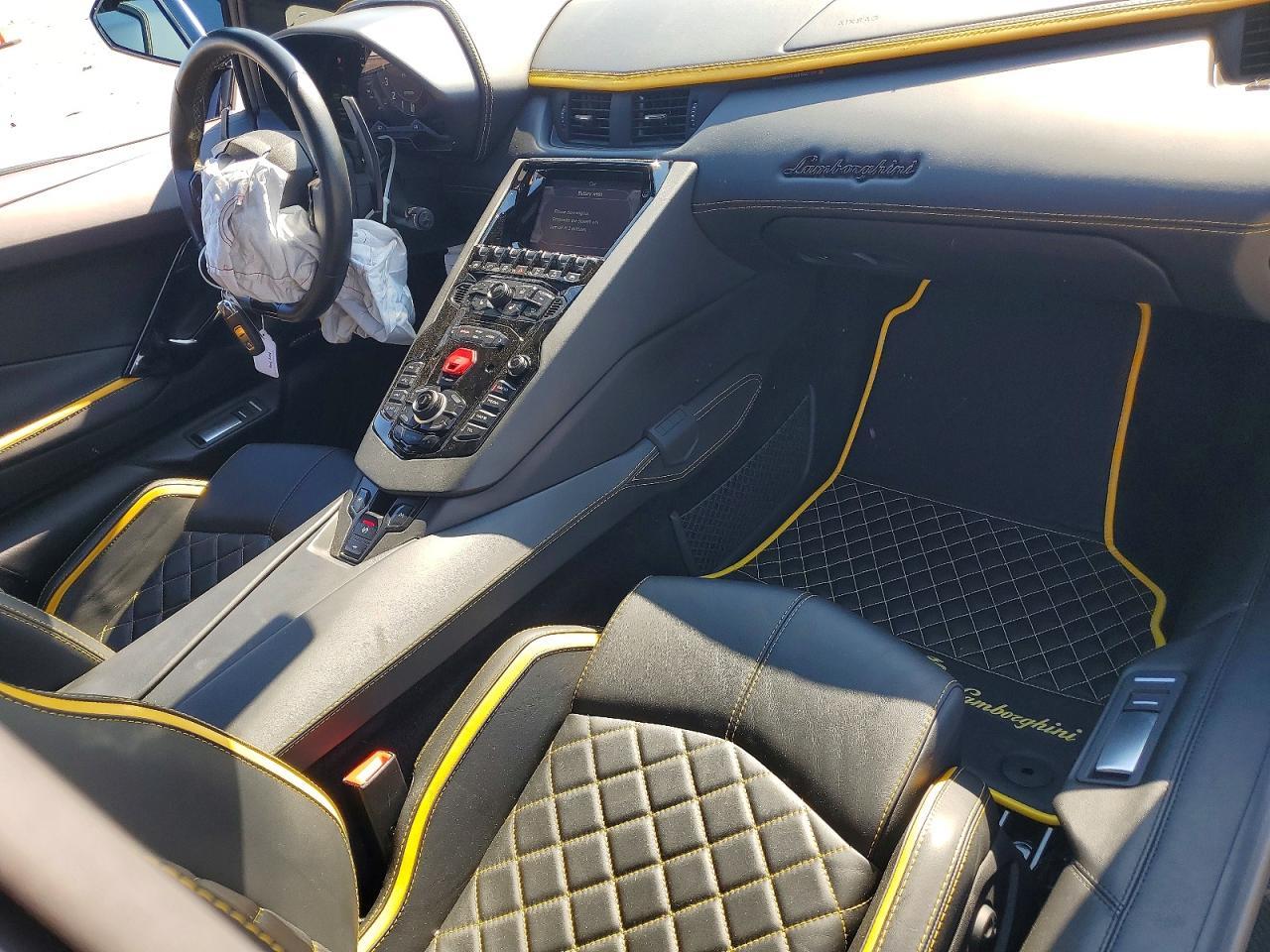 2018 Lamborghini Aventador S - zdjęcie 8