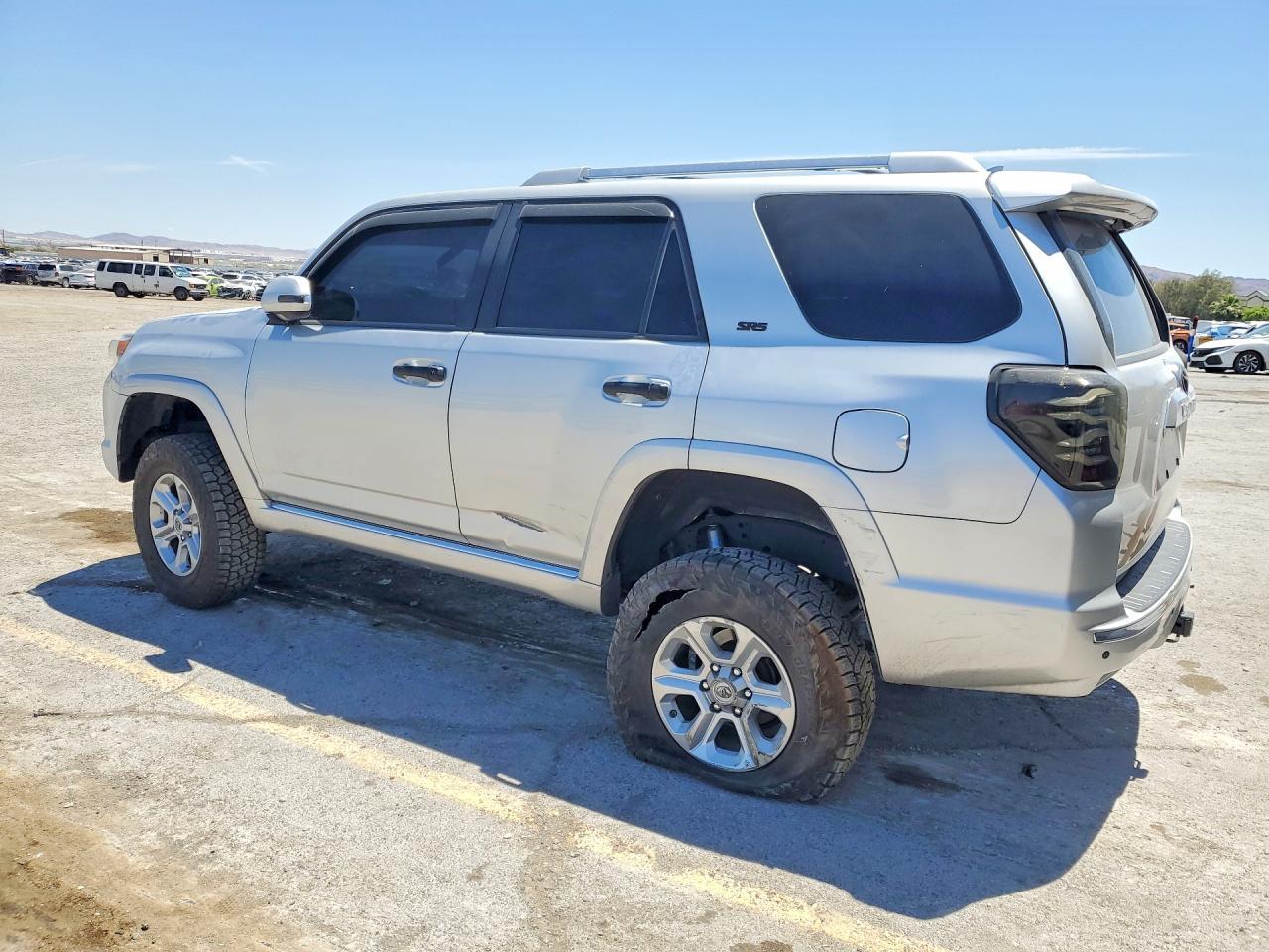 2013 Toyota 4Runner - zdjęcie 2