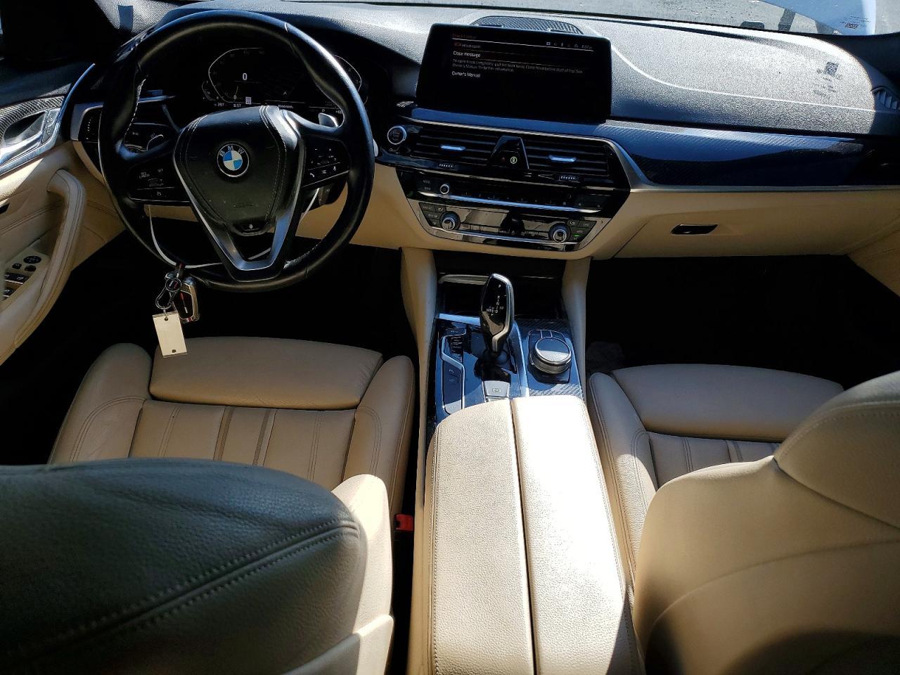 2020 BMW 530 Xi - zdjęcie 8