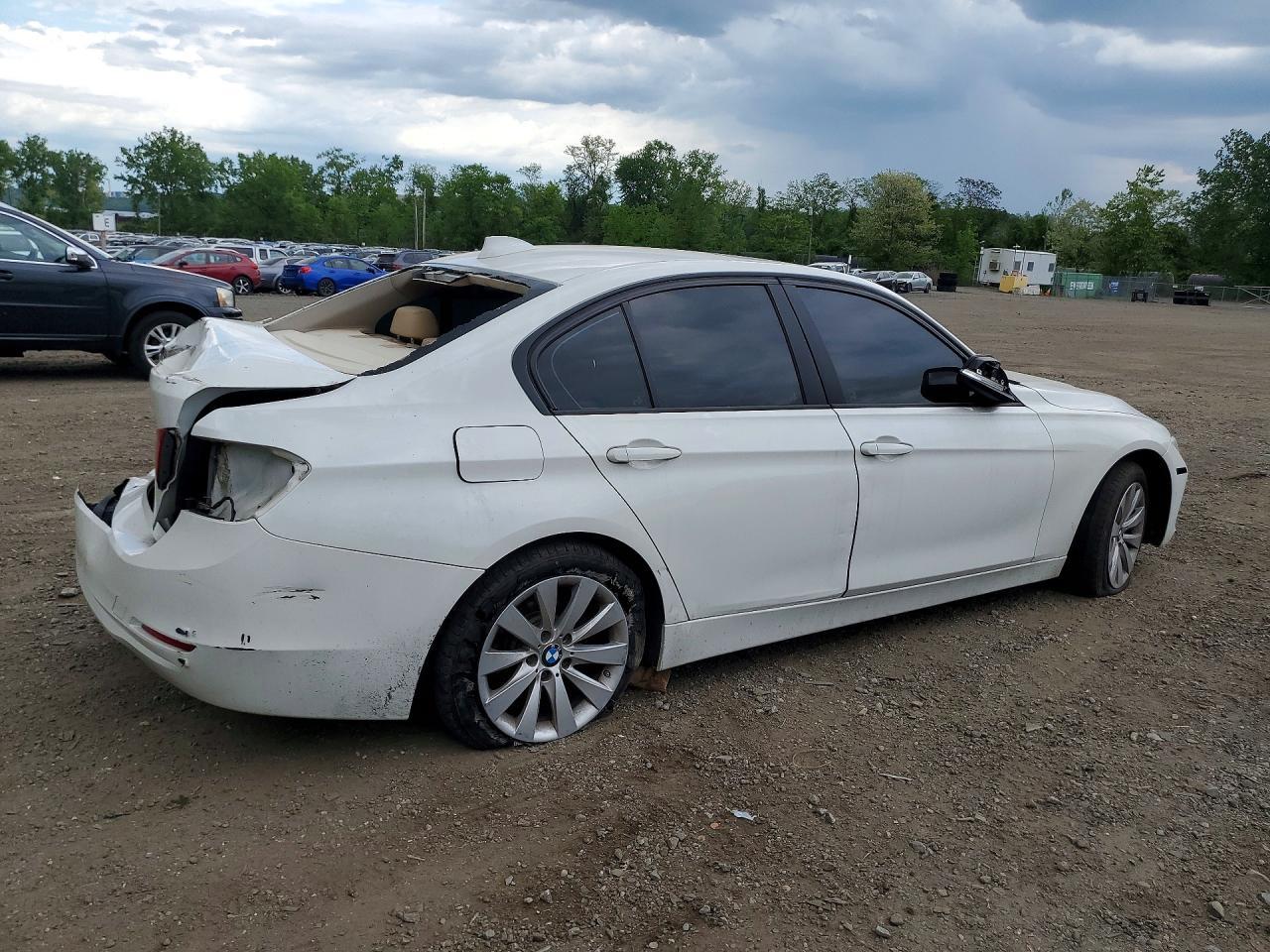 2014 BMW 320 I xDrive - zdjęcie 3
