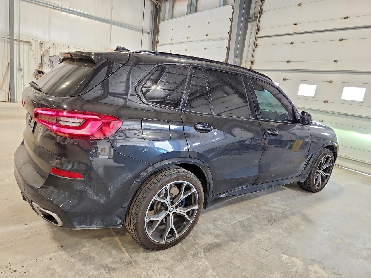 2019 BMW X5 xDrive50I - zdjęcie 3