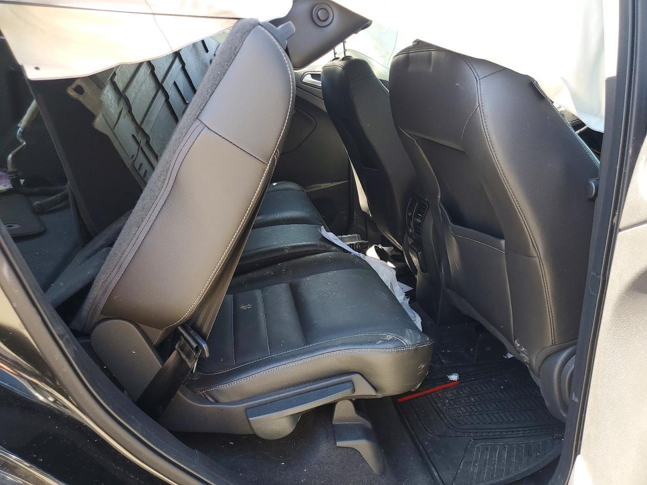 2014 Ford Escape Titanium - zdjęcie 11