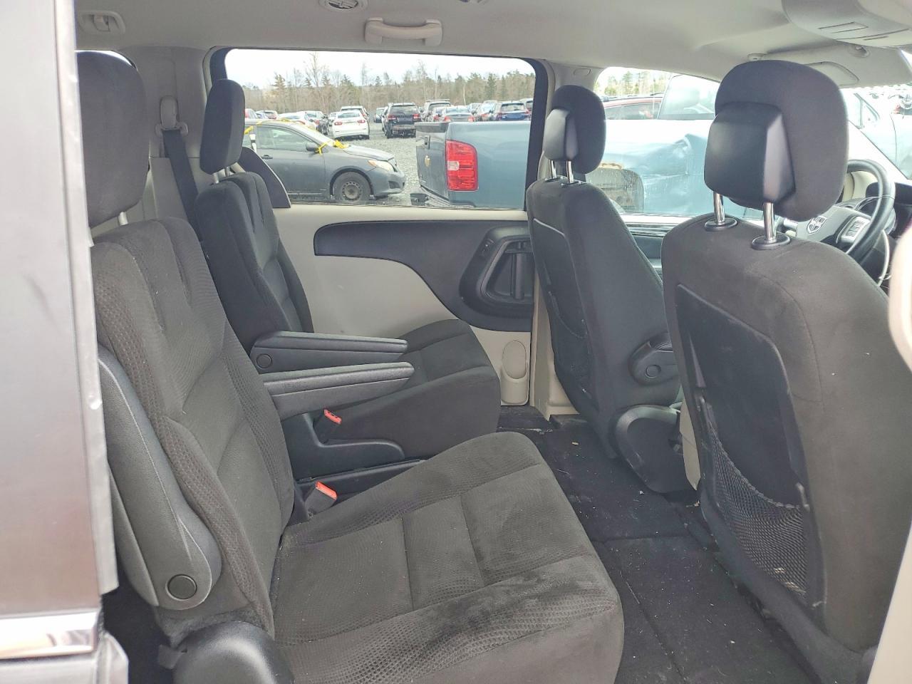 2015 Dodge Grand Caravan Crew - zdjęcie 11