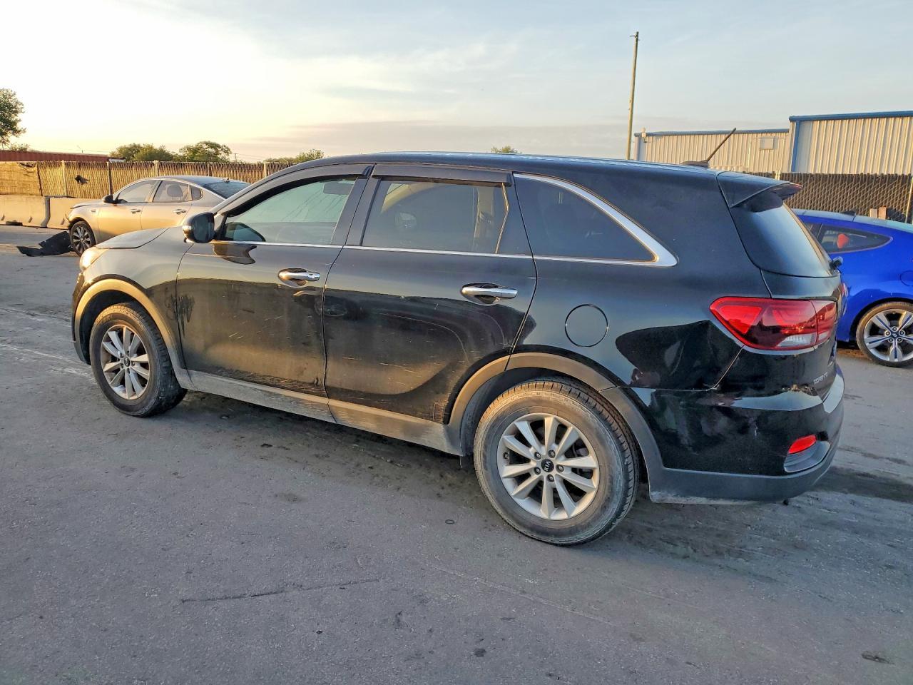2019 Kia Sorento Lx V6 - zdjęcie 2