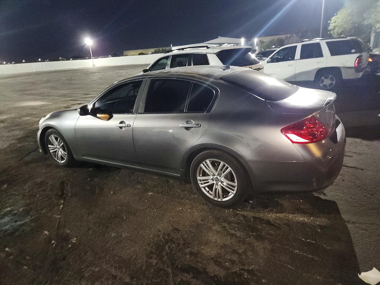 2013 Infiniti G37 Sedan Journey - zdjęcie 2