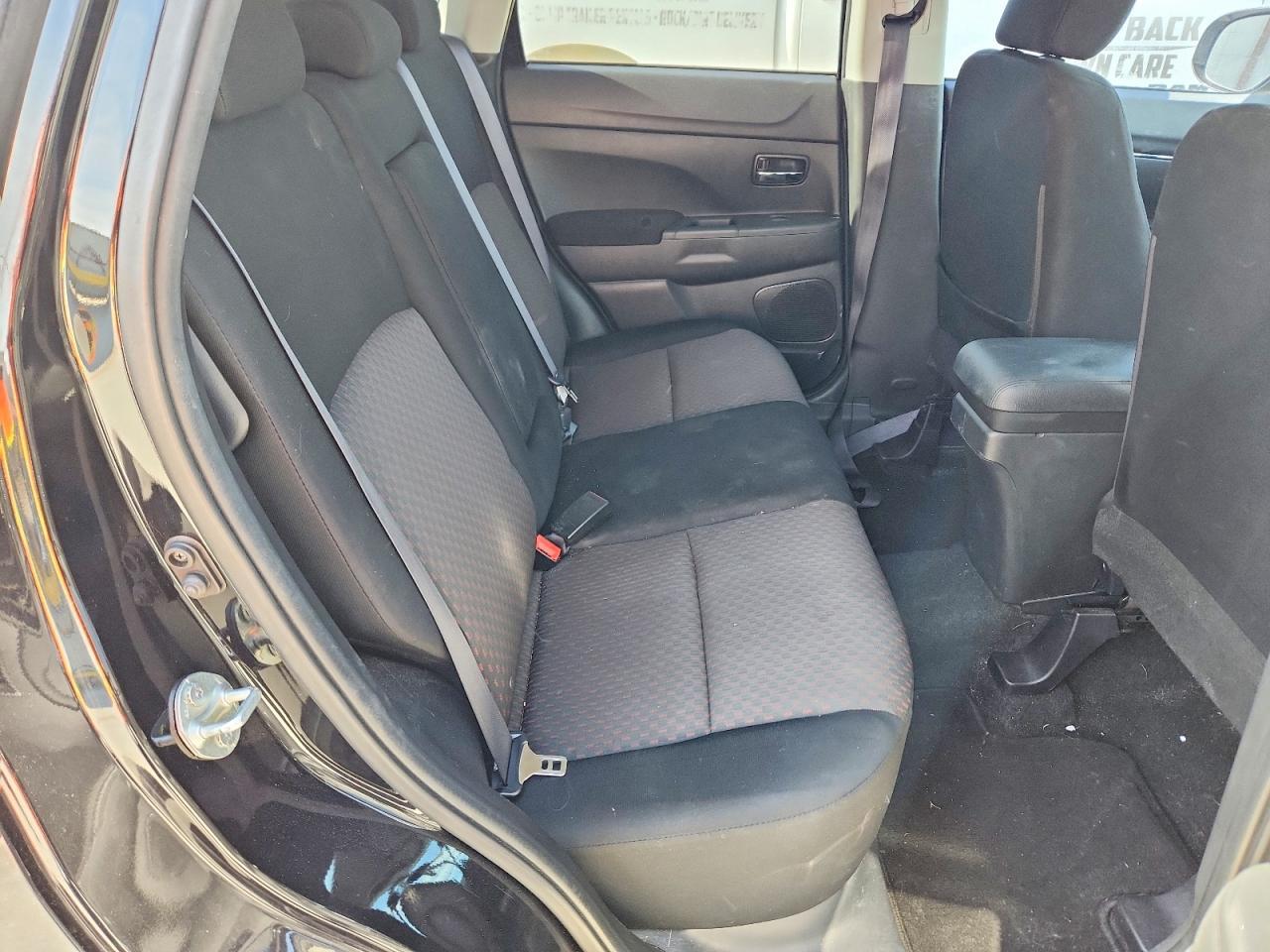 2019 Mitsubishi Outlander Sport Es - zdjęcie 11