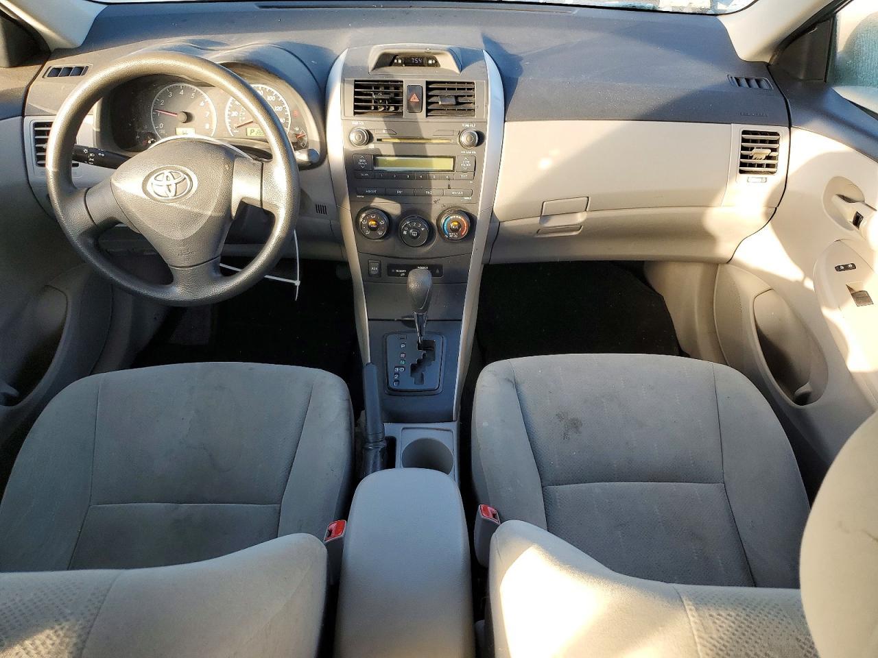2013 Toyota Corolla L - zdjęcie 8