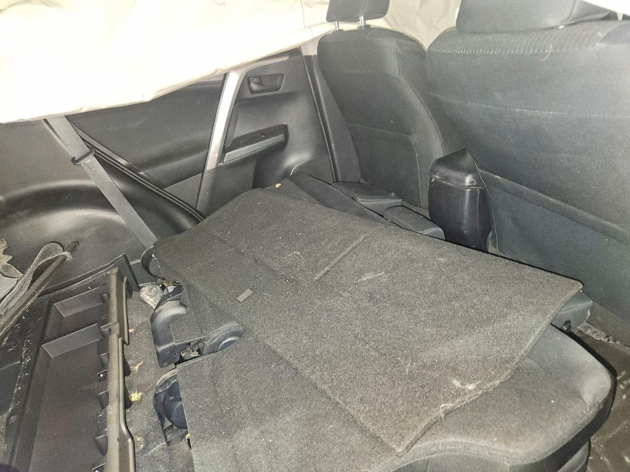 2016 Toyota Rav4 Le - zdjęcie 11