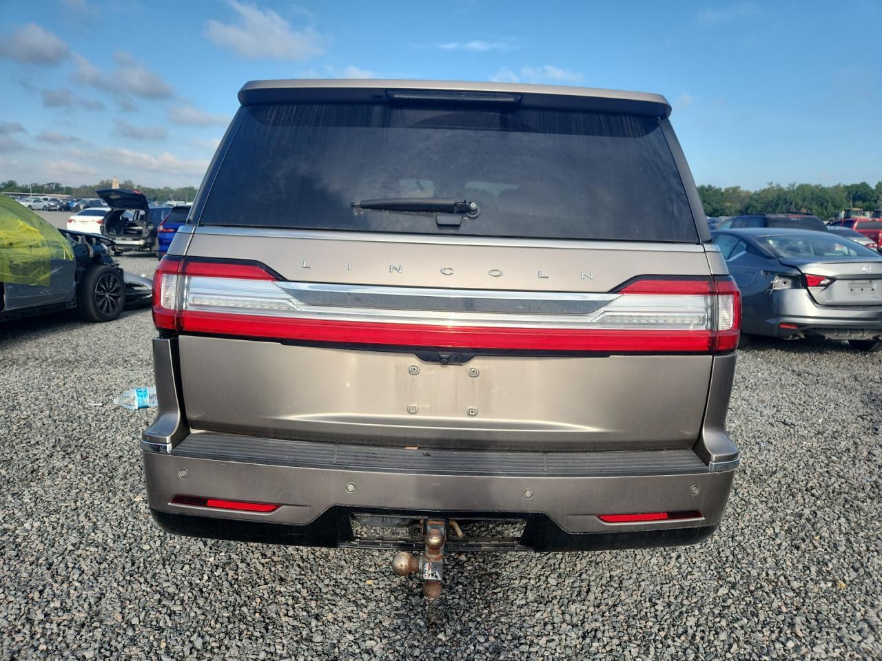 2018 Lincoln Navigator L Reserve - zdjęcie 6