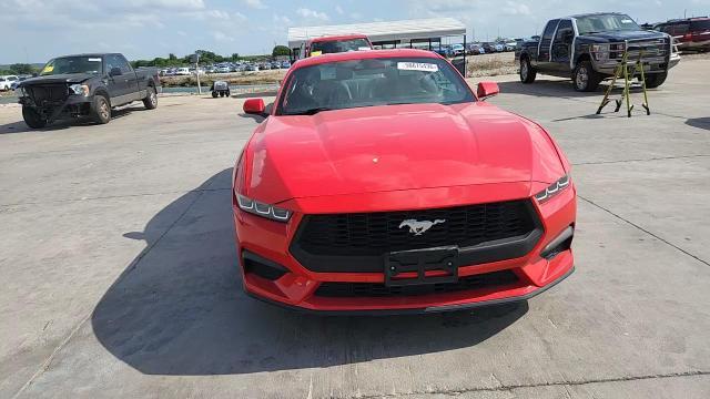 2024 Ford Mustang - zdjęcie 14