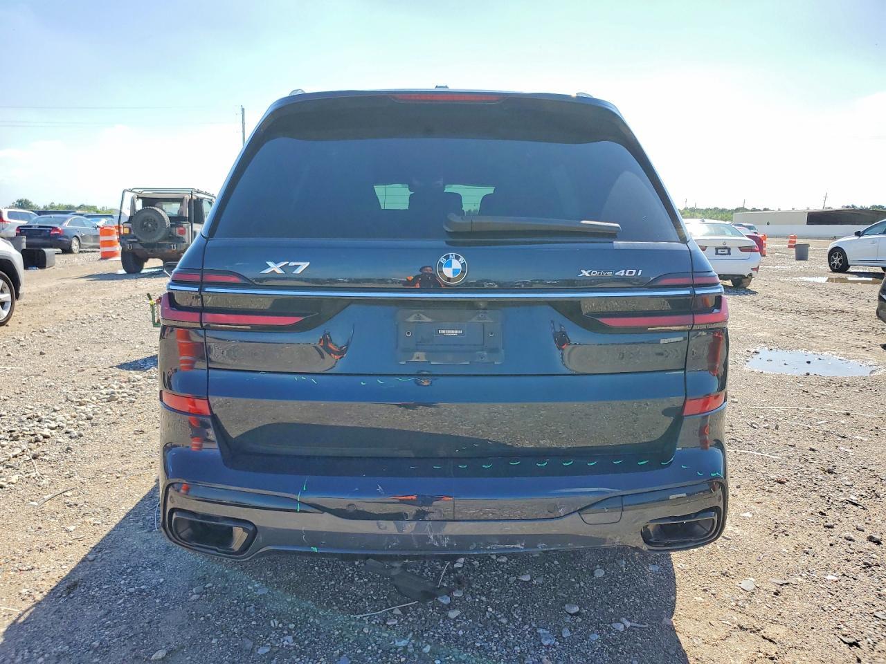 2023 BMW X7 xDrive40I - zdjęcie 6