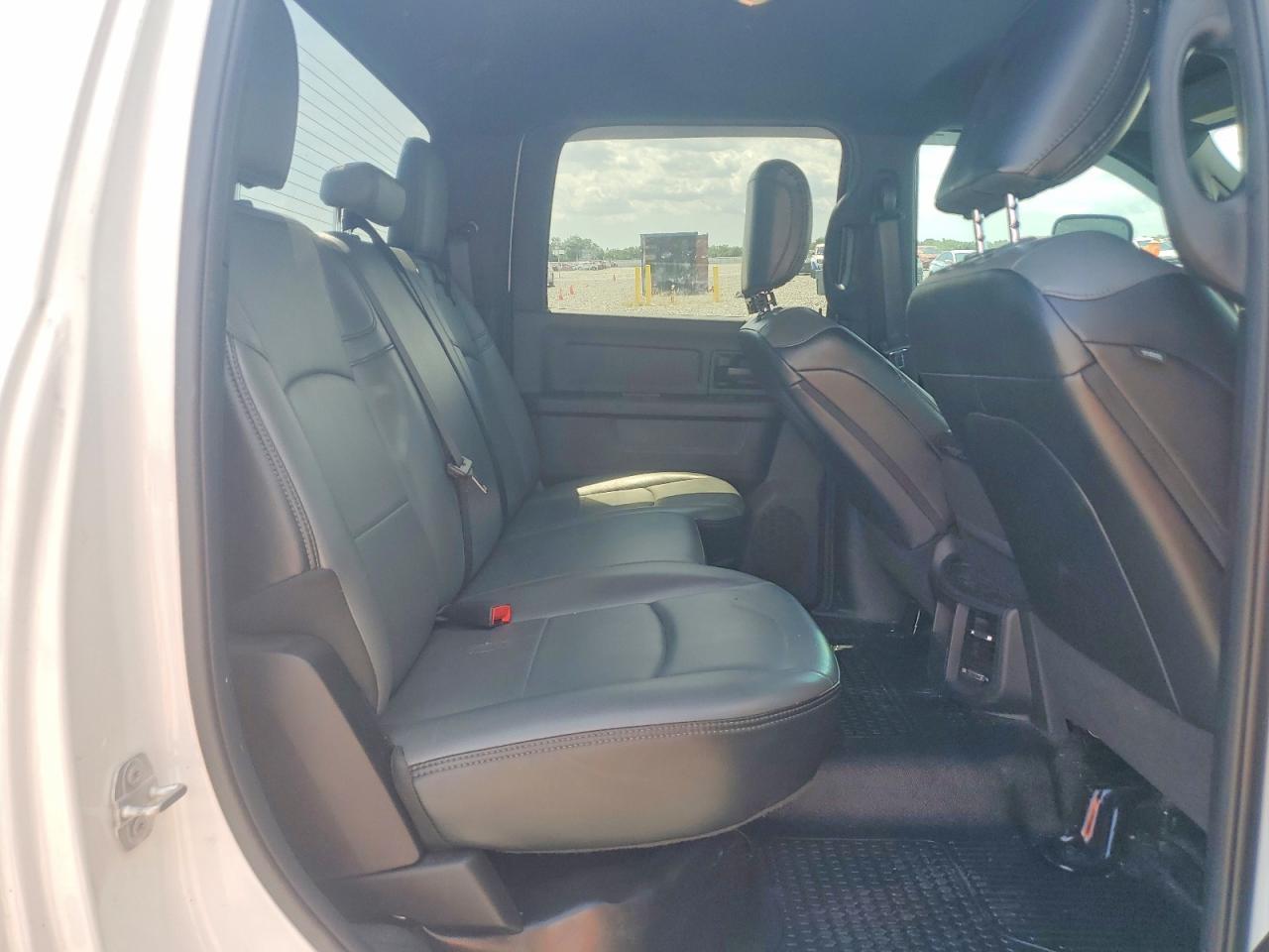 2021 Ram 2500 Tradesman - zdjęcie 10