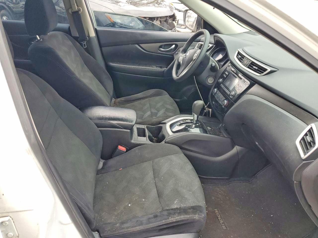 2015 Nissan Rogue S - zdjęcie 5