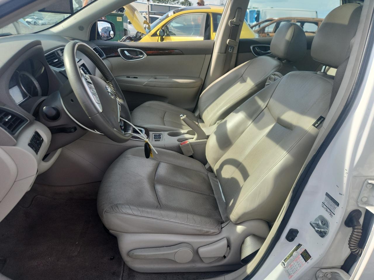 2013 Nissan Sentra S - zdjęcie 13