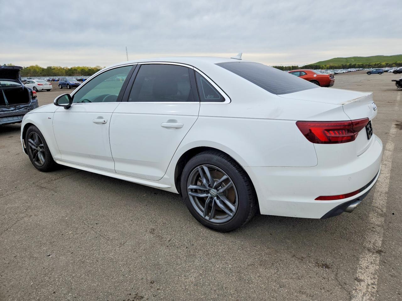 2018 Audi A4 Premium Plus - zdjęcie 2