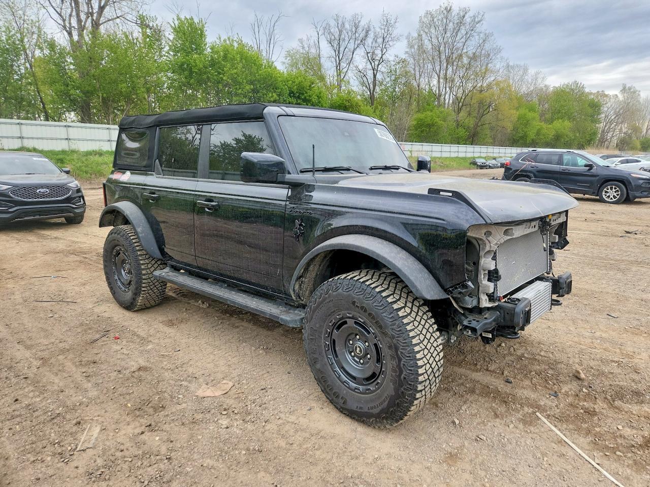 2024 Ford Bronco Outer Banks - zdjęcie 4