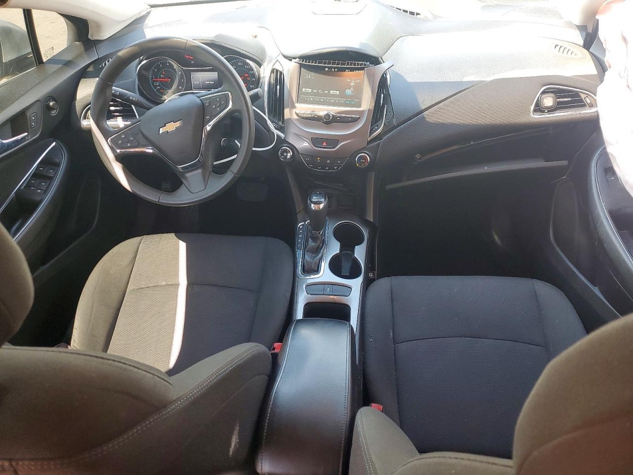2017 Chevrolet Cruze Lt - zdjęcie 8
