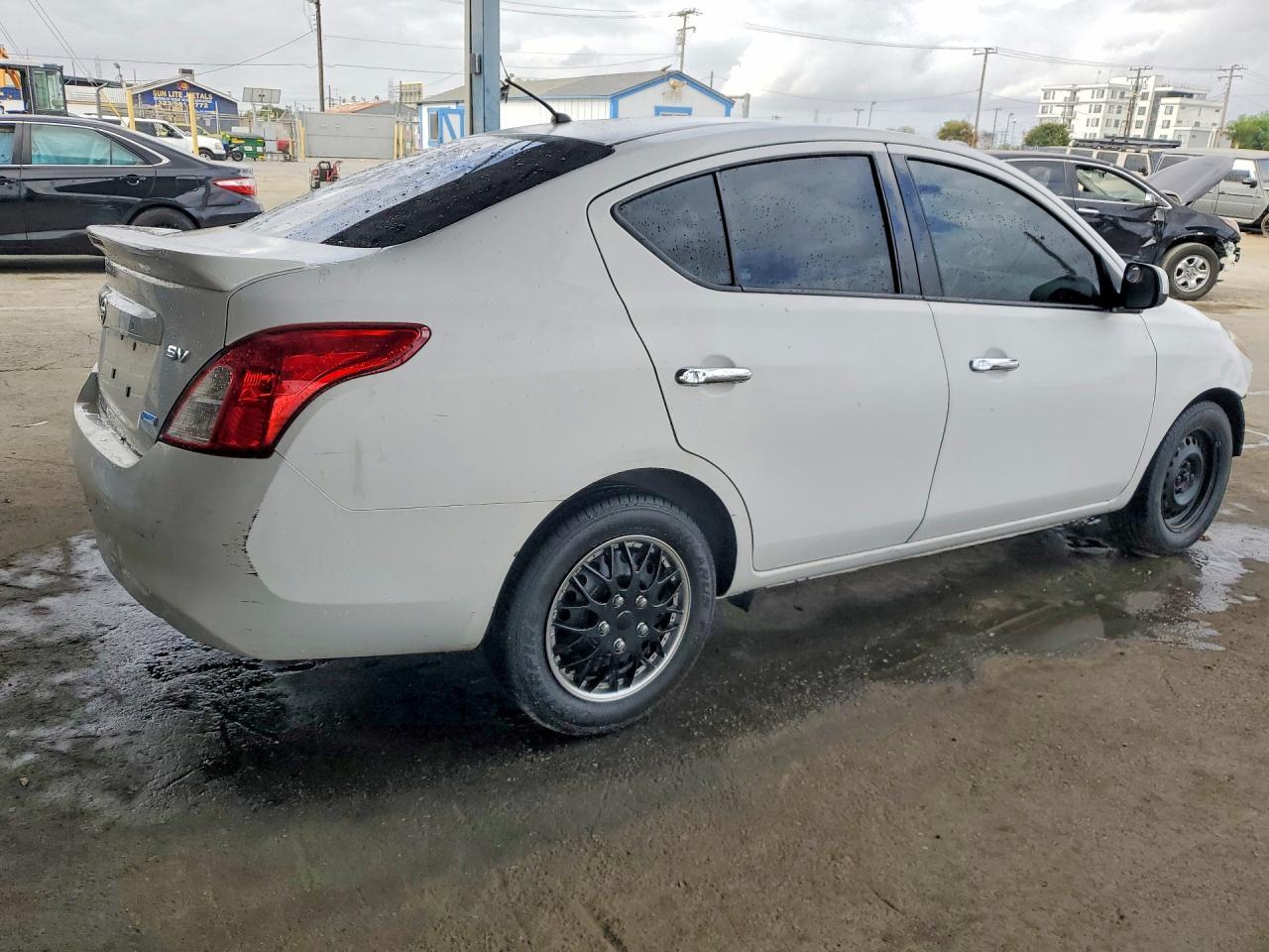 2014 Nissan Versa - zdjęcie 3