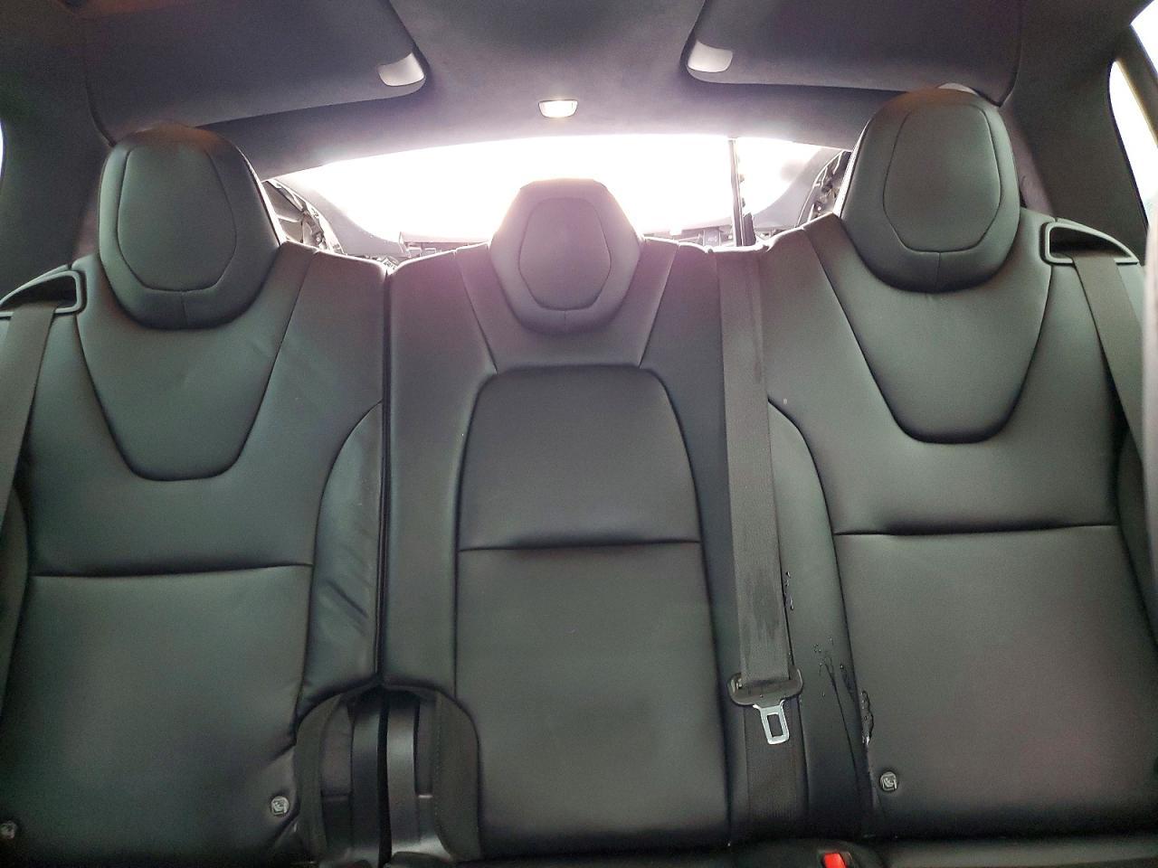 2021 Tesla Model X - zdjęcie 10