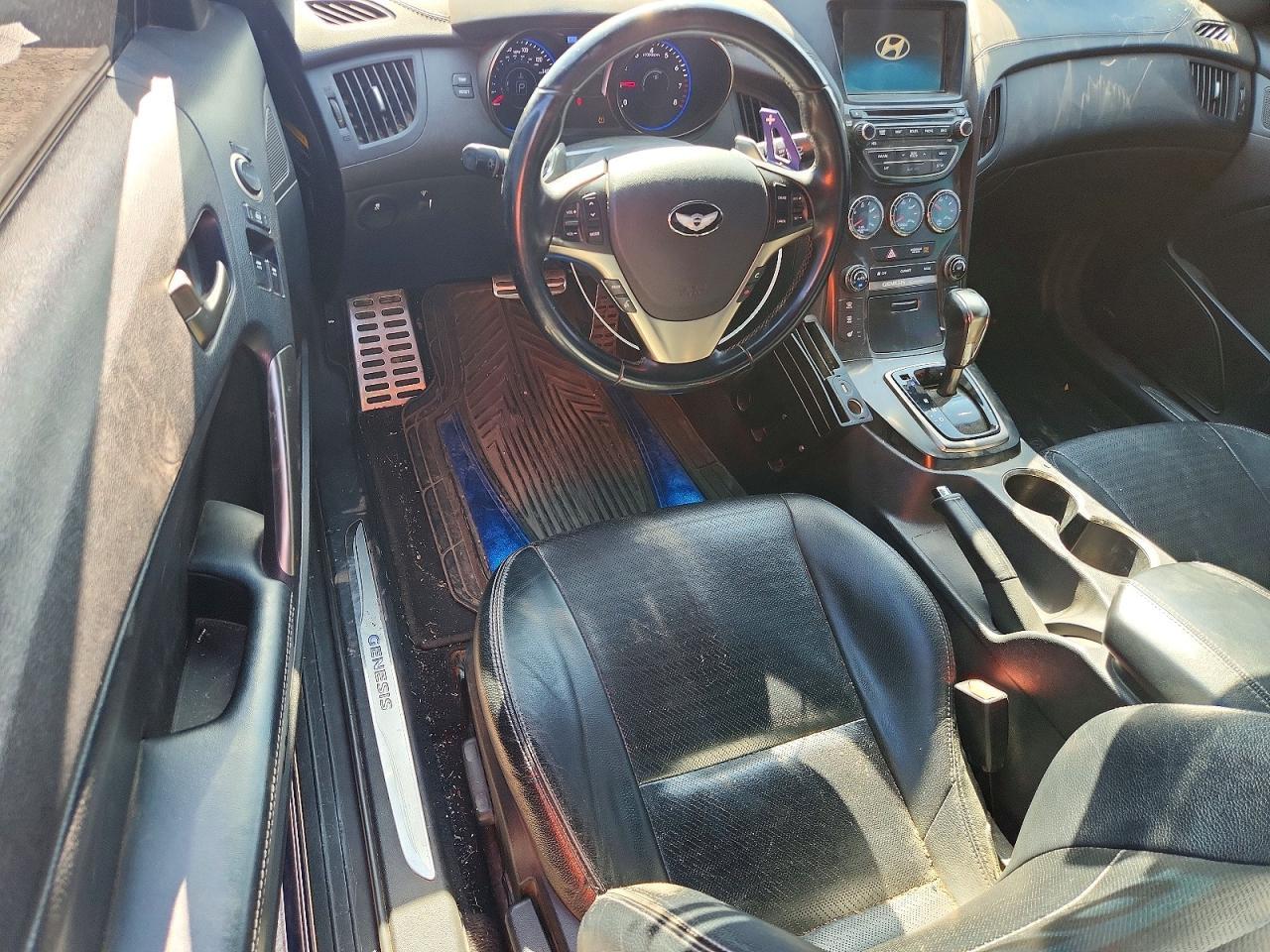 2016 Hyundai Genesis - zdjęcie 8