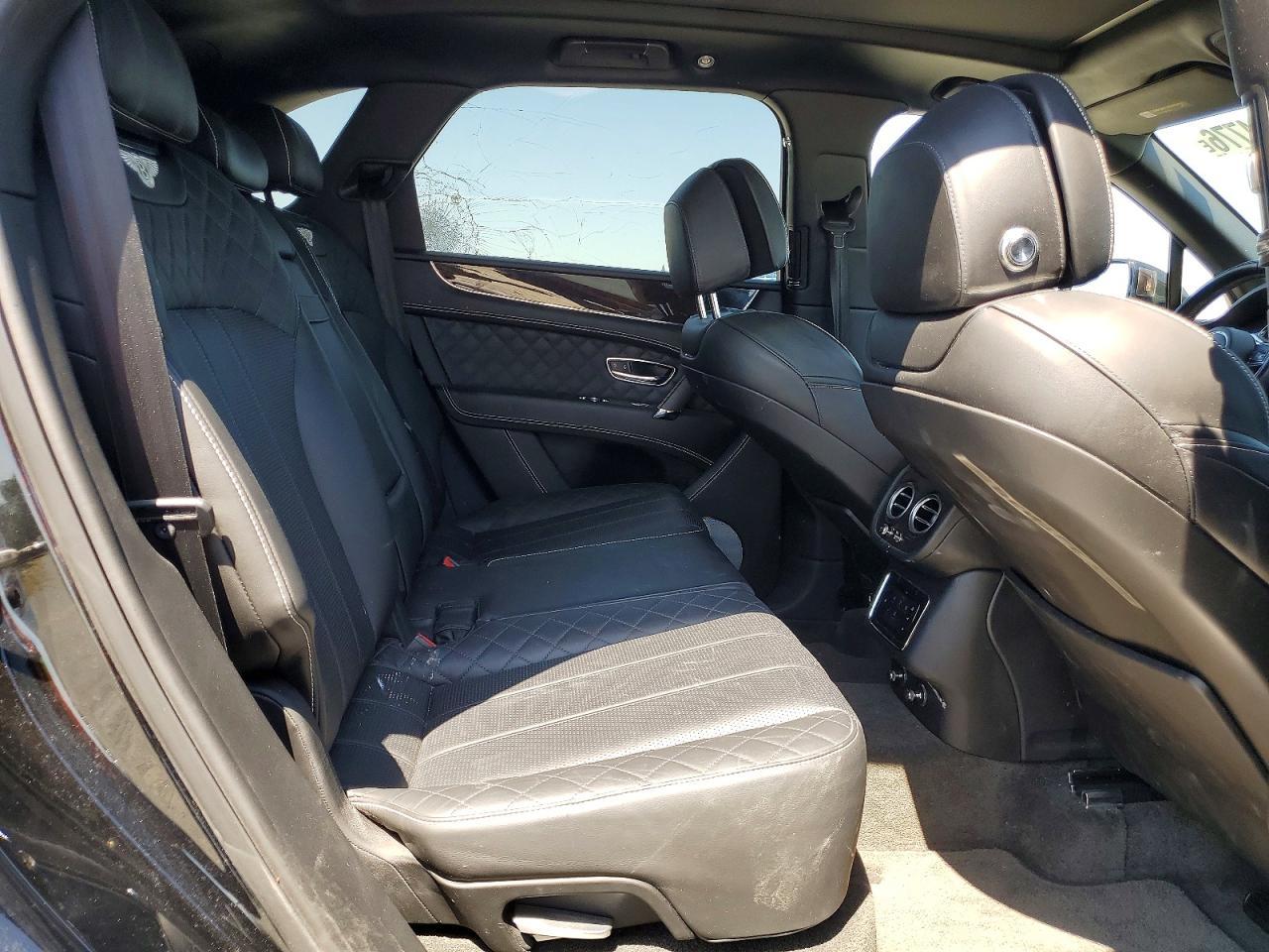 2017 Bentley Bentayga - zdjęcie 11